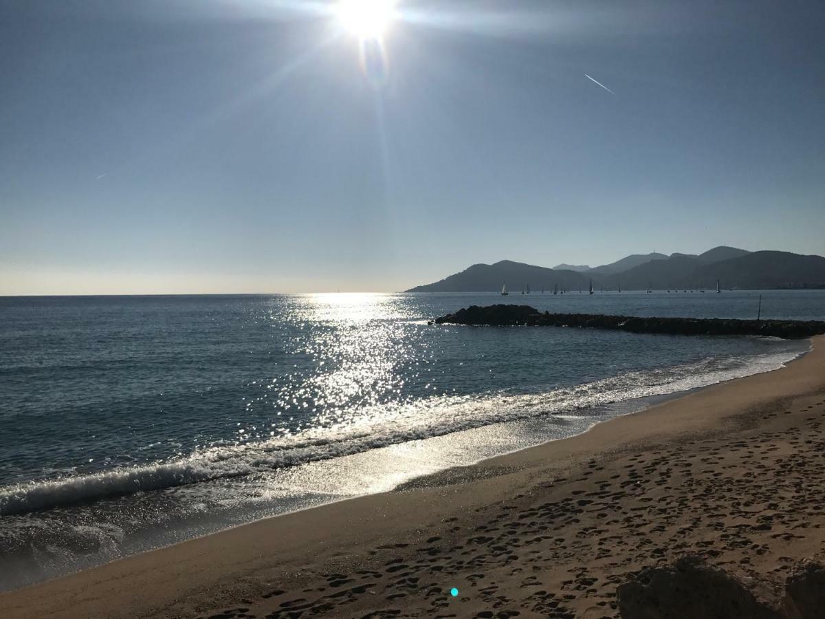 Appartement A 2 Pas De La Mer Канни Екстер'єр фото